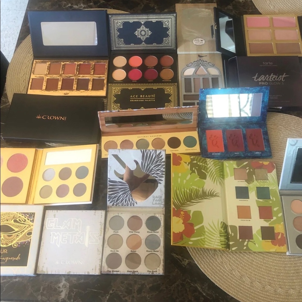 Makeup bundle